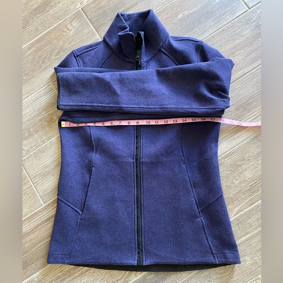 EUC • Lululemon Insculpt Jacket - Picture 7 of 15